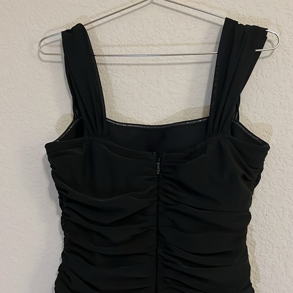 Elliatt Capra Dress - Picture 5 of 10